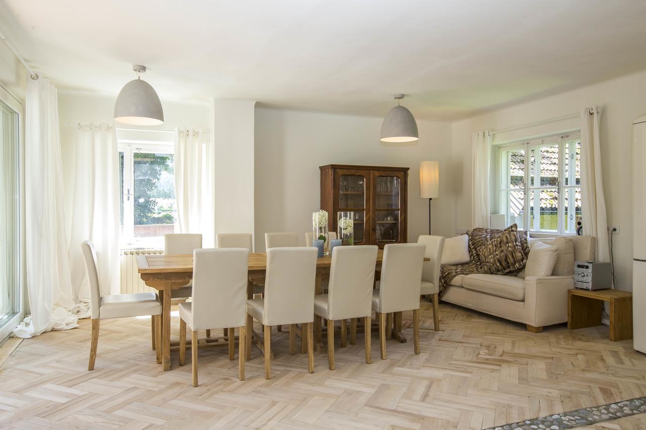 Chalet Happy Family: Mountain Retreat with Spacious Garden Golling an der Salzach Exterior photo